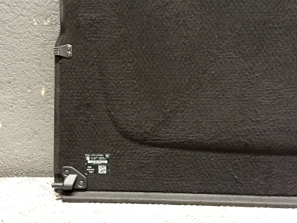 фото №10, Bmw оригинальный номер 7423251 x2 f39 полка багажника