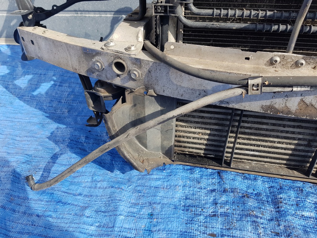 фото №8, Pas передній радіатор mercedes w212 2.2 cdi автоматична коробка передач