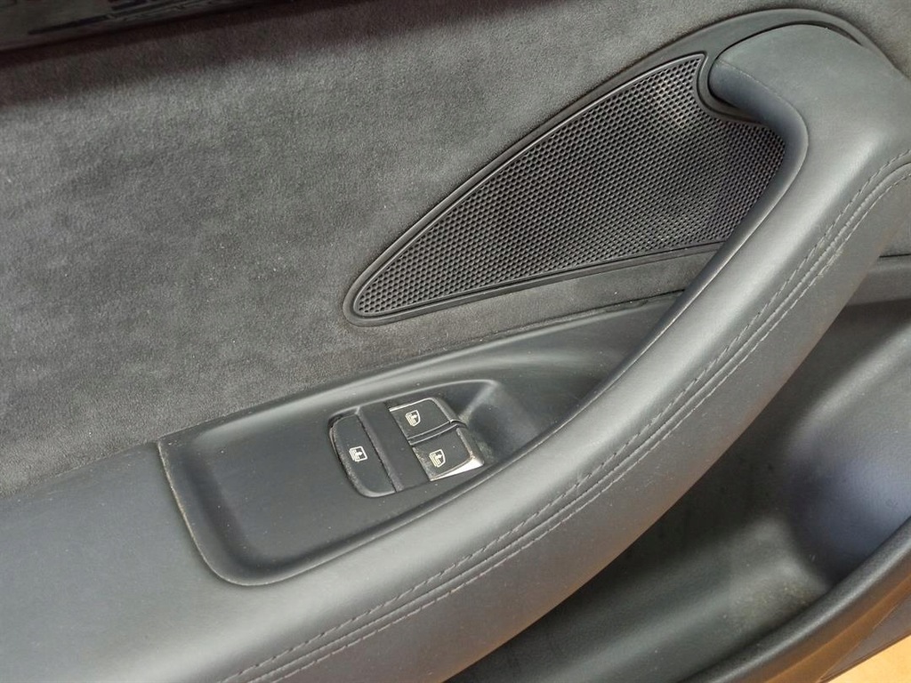 фото №5, Обшивка двері лівий задній audi a8 d4 long