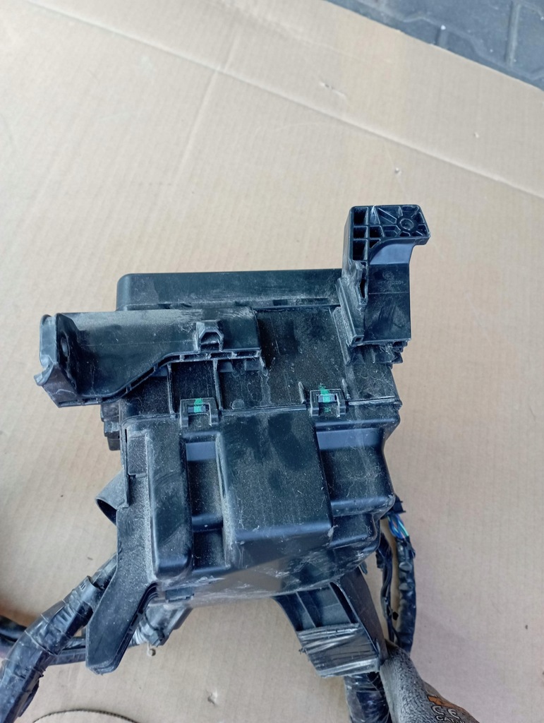 фото №7, Suzuki vitara iii 3 1.6 b коробка предохранителей