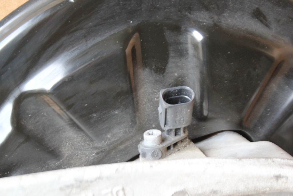 фото №5, Поворотний кулак задня ліва vw atlas v6 4x4 комплект oryg