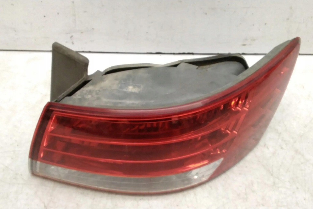 фото №9, Лампа права задня hyundai sonata v nf e131354 1.99l дизель 103kw 2006