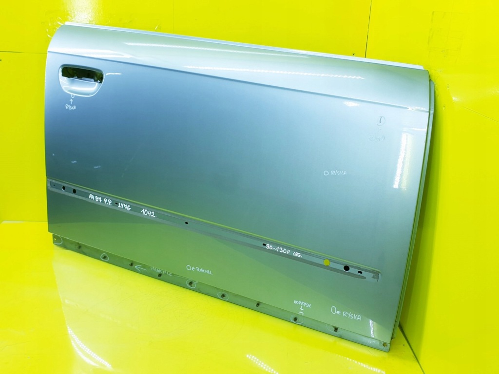 фото №1, Дверь обшивка audi a4 b7 правый перед ly7g orygina