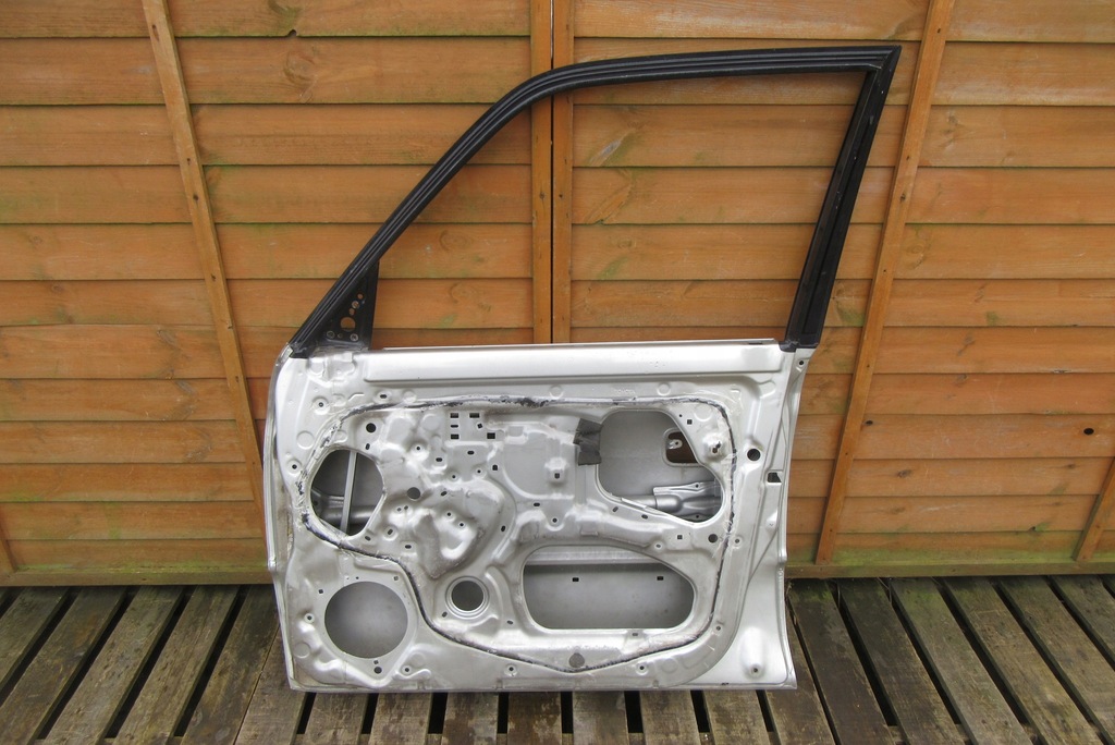 фото №6, Дверь перед правое toyota land cruiser j90 90 96-02