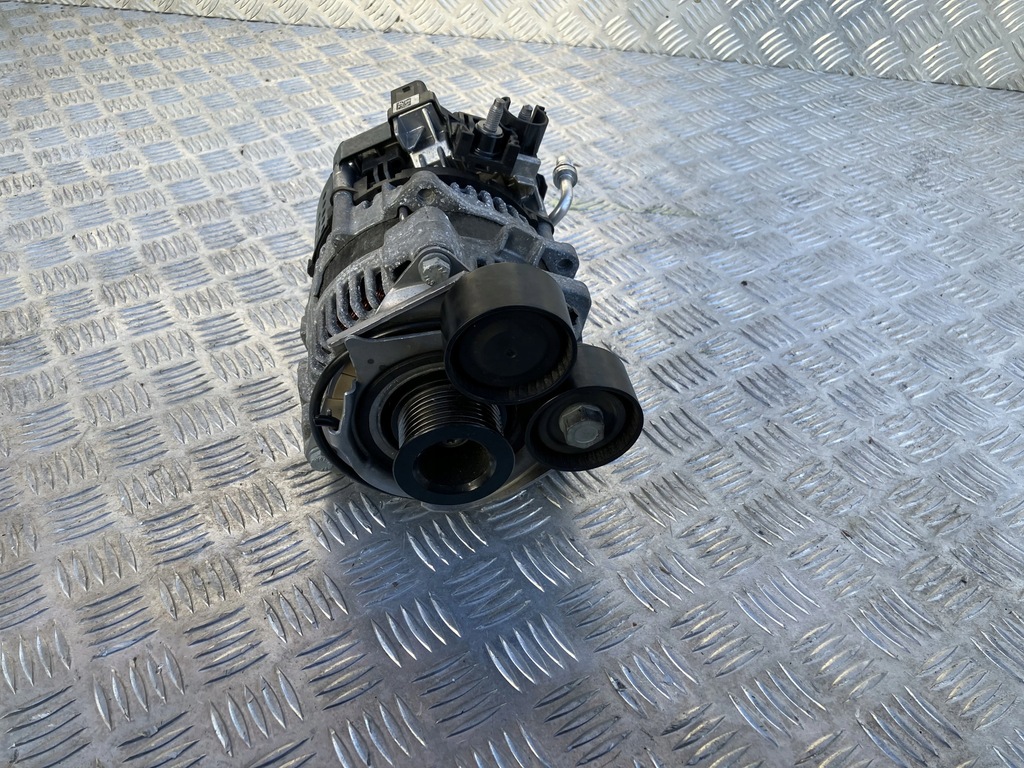 фото №1, Генератор bmw 4 g22 2.0 d 8490438