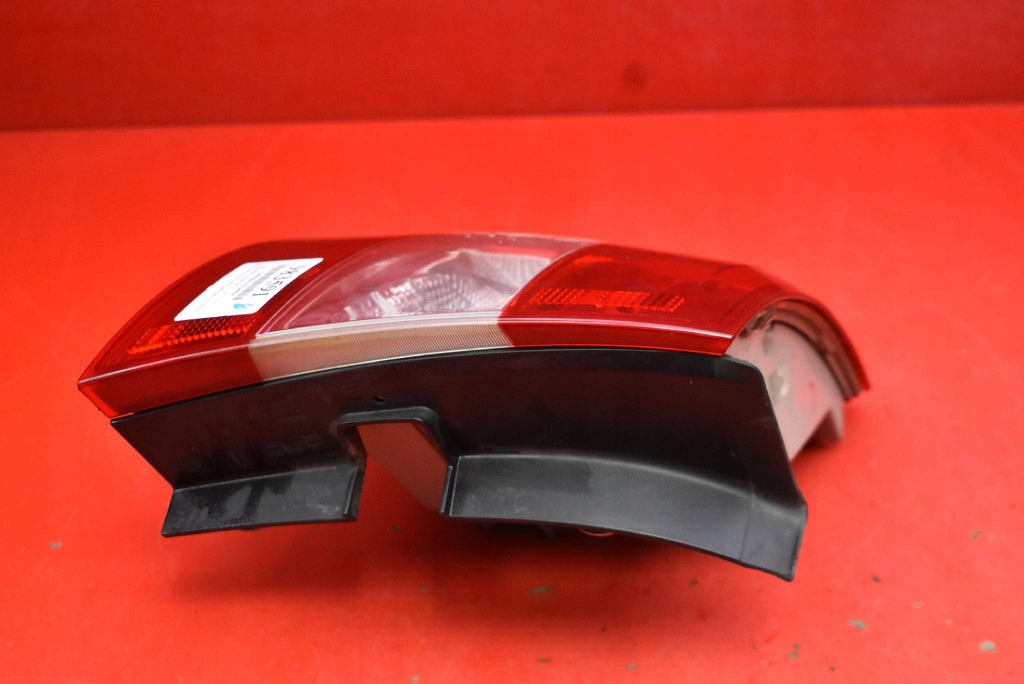 Лампа левая задний  задняя 5e9945095a skoda octavia 3 iii kombi 13-17 Киев