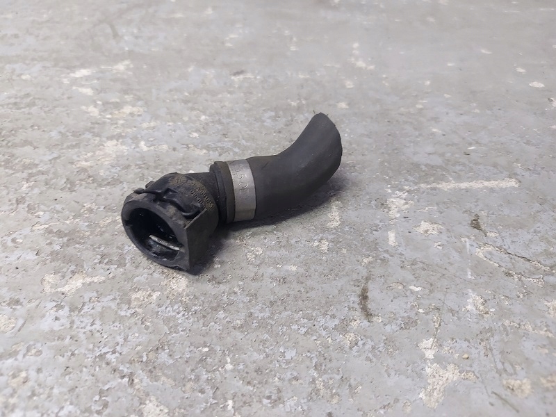 Купити Bmw x5 f15 x6 трубка шланг патрубок води 8572127