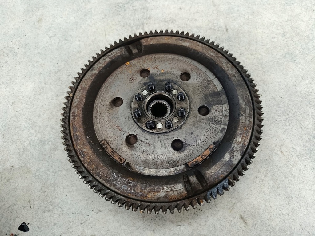 фото №9, Колесо двухмассовый полный toyota avensis ii t25 323063410 luk 2.0 d-4d