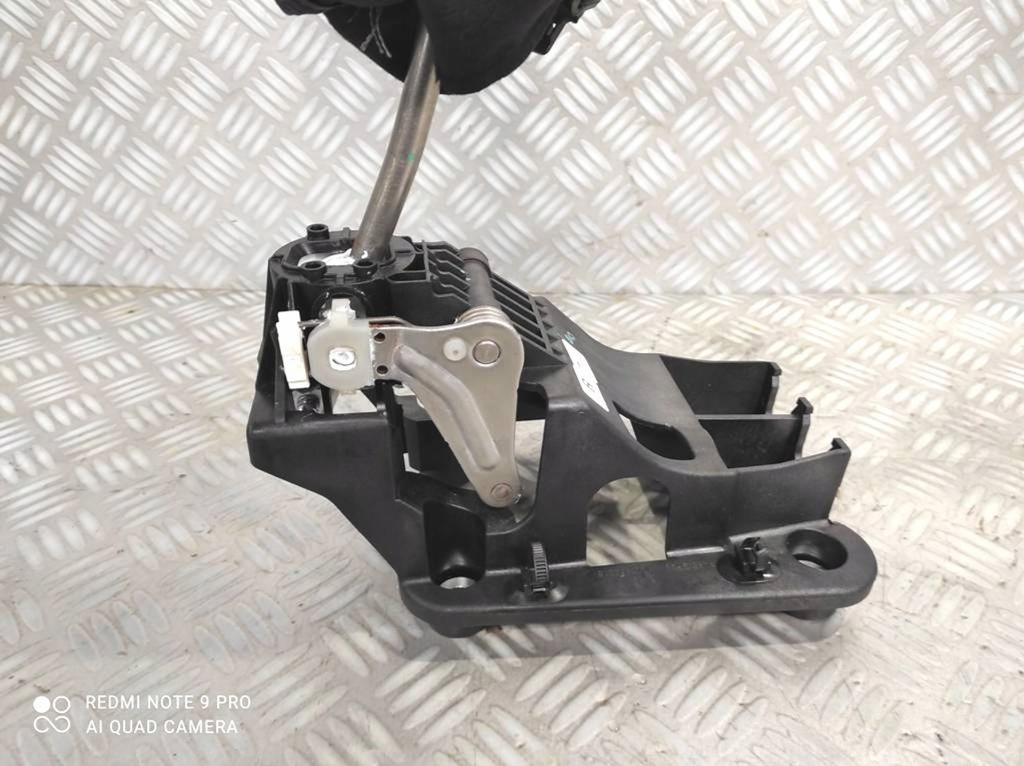 фото №8, Домкрат ручка перемикання передач 9837816580 citroen c3 iii 1.2 vti puretech