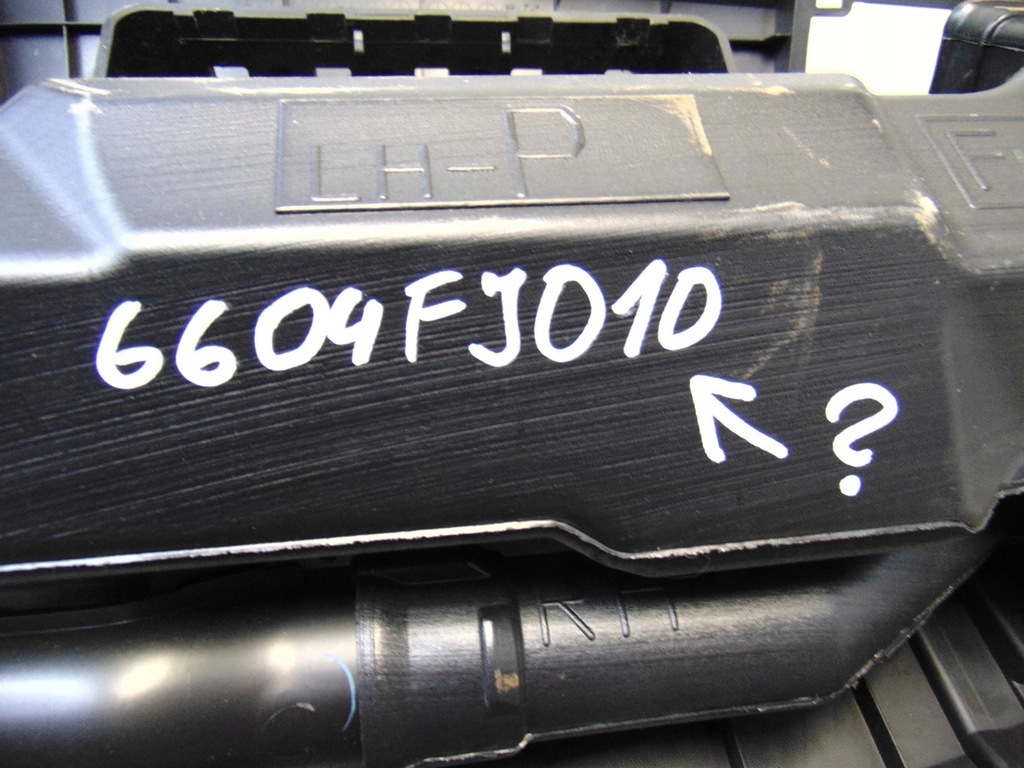 фото №8, Панель приладів kokpitpulpit консоль subaru xv ieuropa