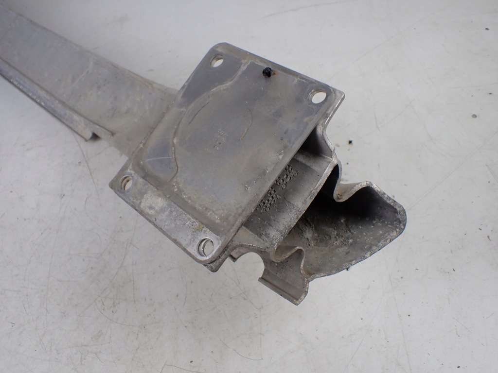 фото №8, Балка бампера заднього audi a8 s8 d3 5.2 короткий 4e0807309a