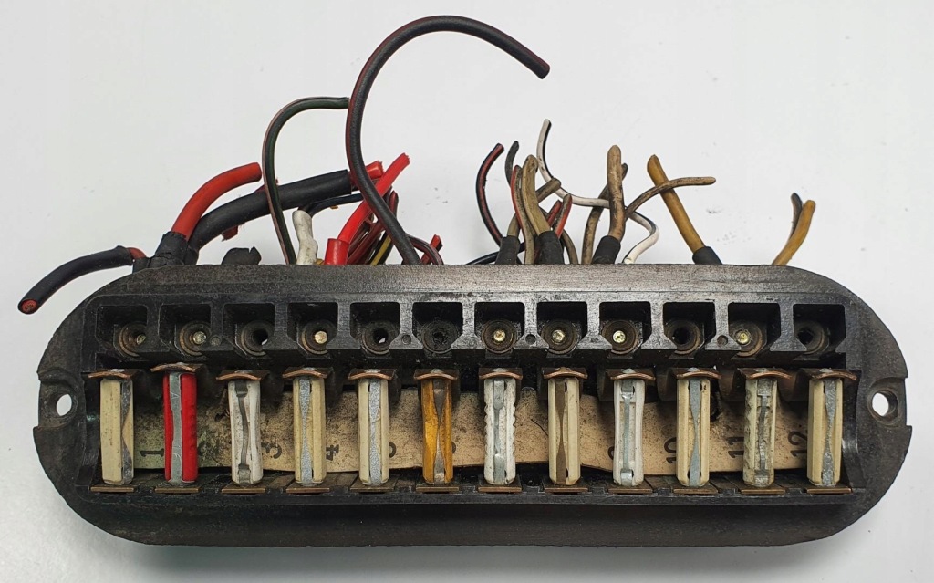 Купить Коробка корпус предохранителей mercedes w115 0005458701