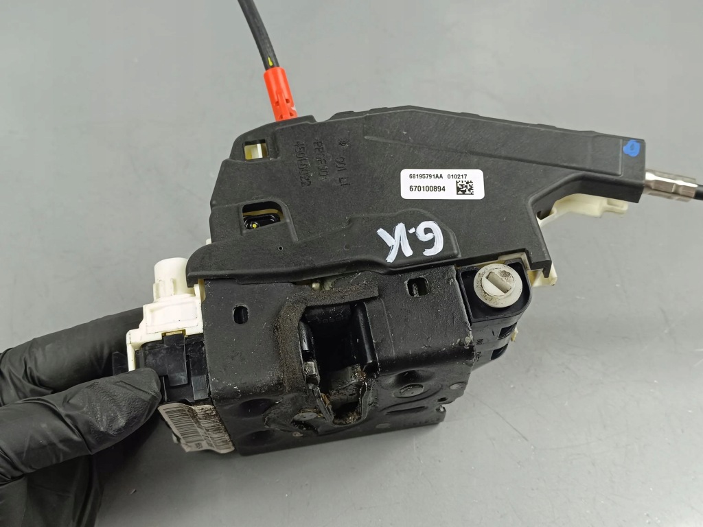 2018 maserati quattroporte замок двері задніх 670100894 Недорого