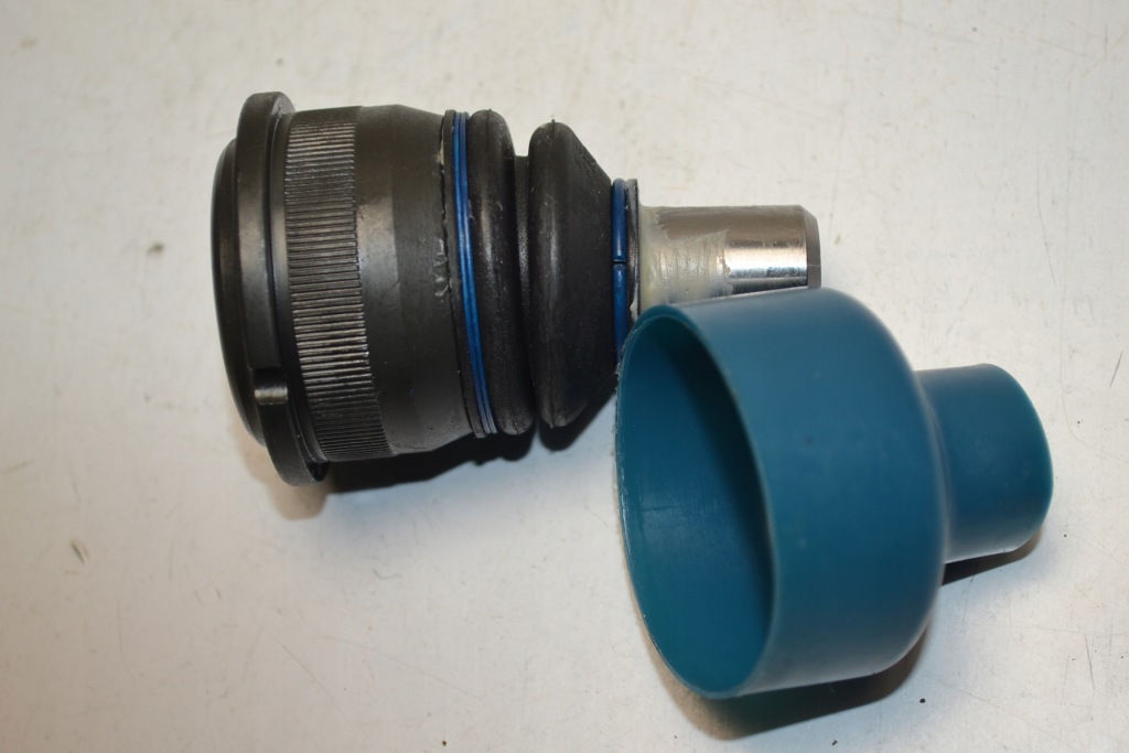 Mercedes w124 w201 шарнир шаровая опора рычага meyle Недорого