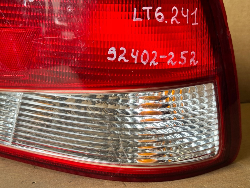 фото №5, Лампа правая задняя правый задняя hyundai accent ii 92402-252