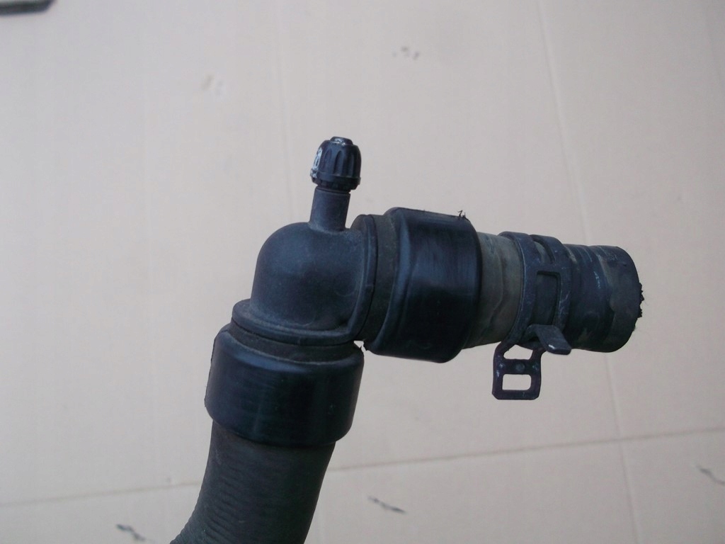 фото №4, Renault clio iv1,5 dci шланг води