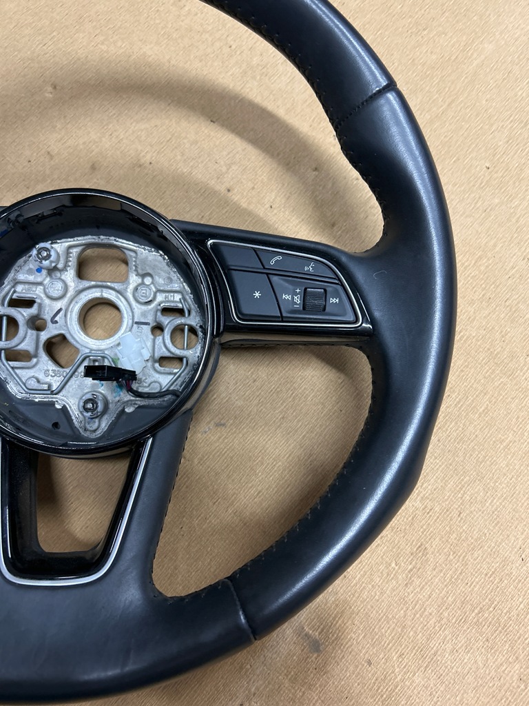 фото №7, Audi a1 q3 воздуховод кожа 82a419091b