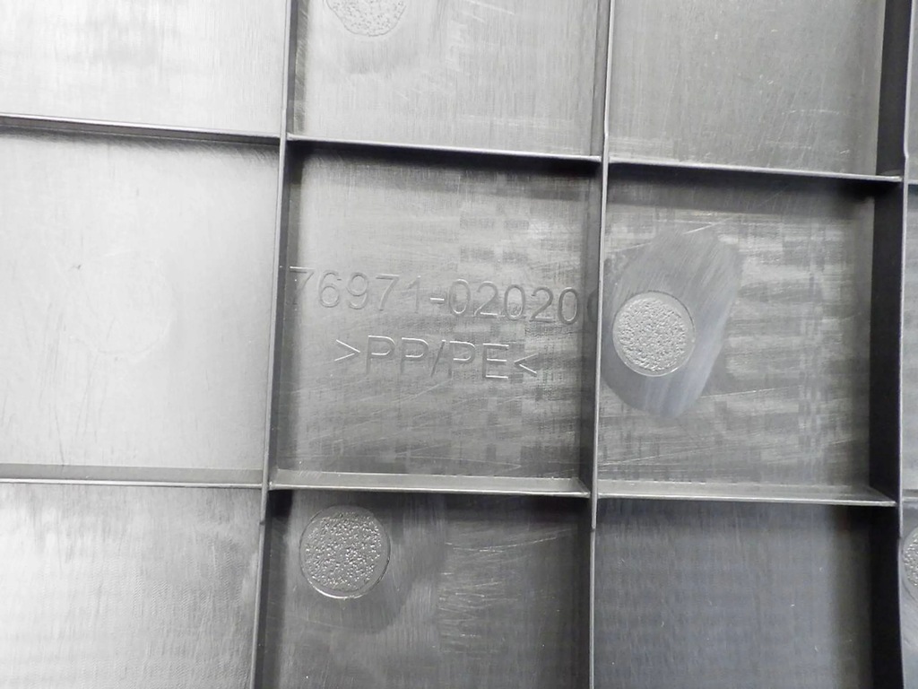 фото №4, Swace toyota corolla e21 защита аккумулятора сиденье