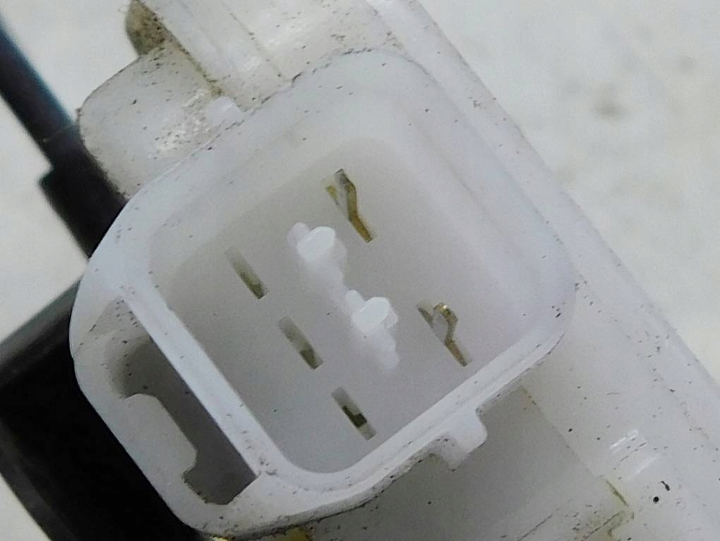 фото №7, Mitsubishi space wagon iii 02r замок правый перед