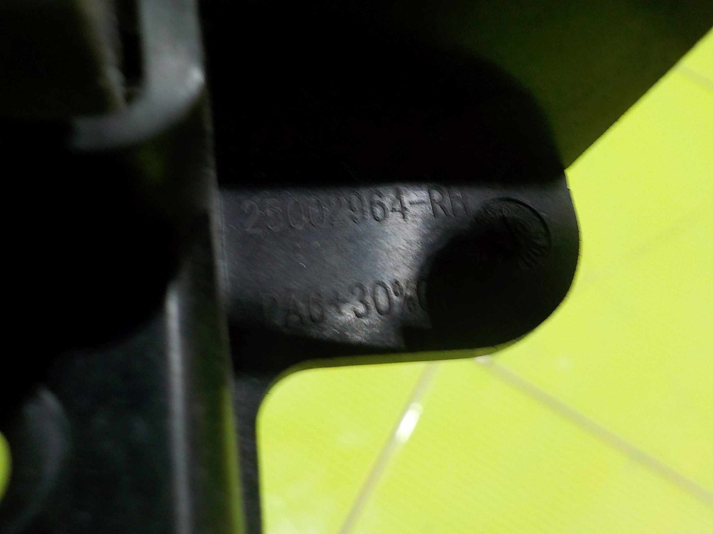 фото №4, Voyager v 09r ручка внутренняя дверь правая перед