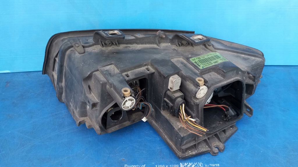 фото №8, Лампа правый перед uk 8e0941004g линза audi a4 b6 2001-