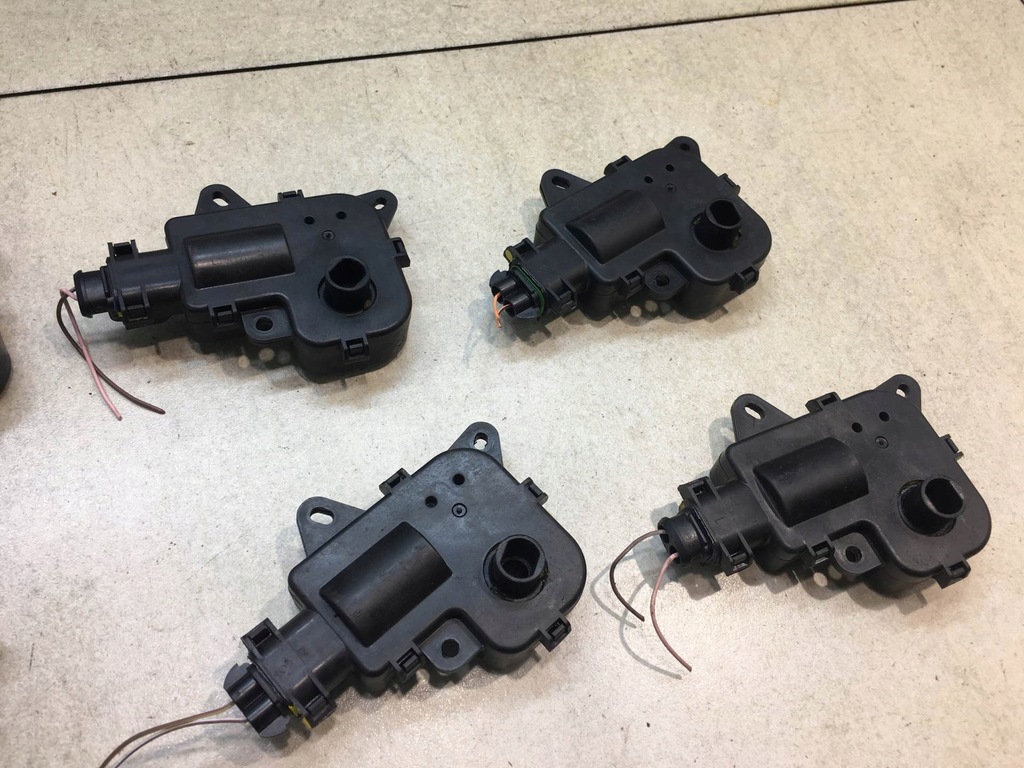 фото №7, Моторчик отопителя espace iv 52485222 52485400