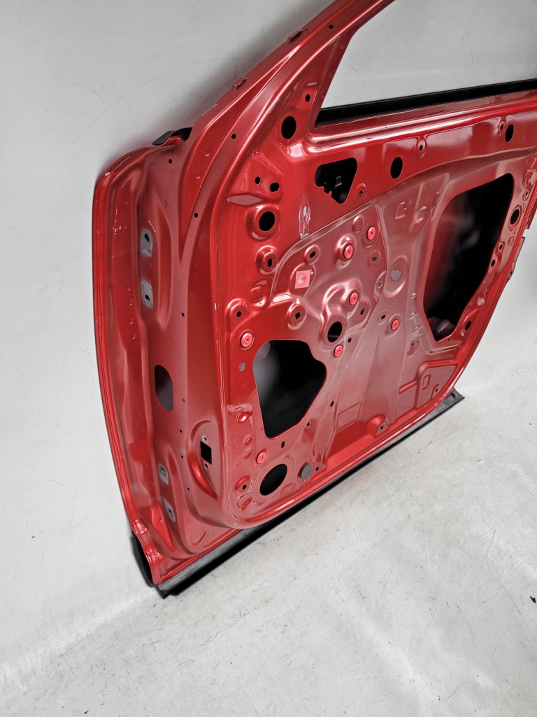 Дверь правое  перед / задняя mazda cx-30 2019- Киев