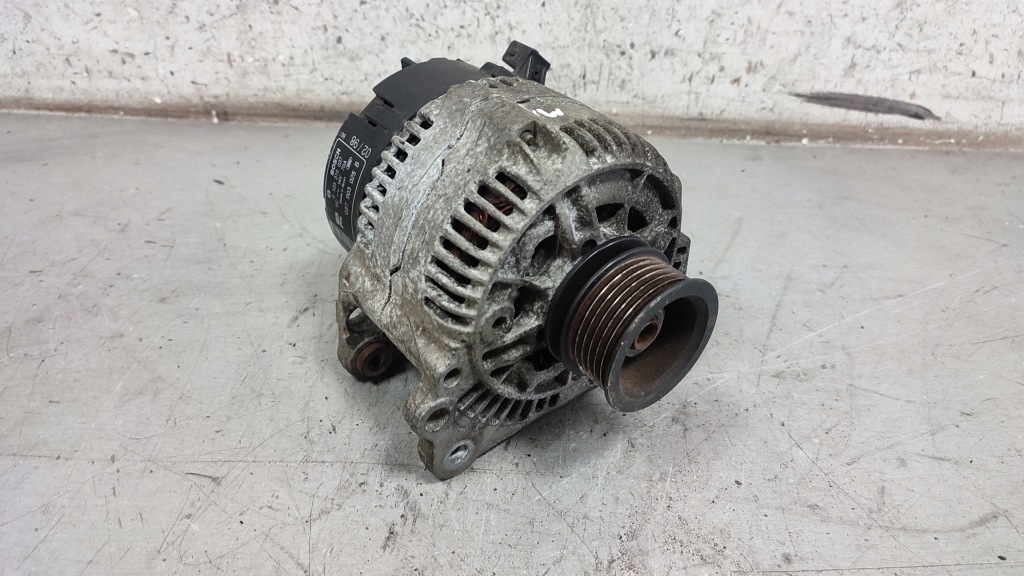 фото №1, Генератор bosch audi a3 8l 1.8 037903025b