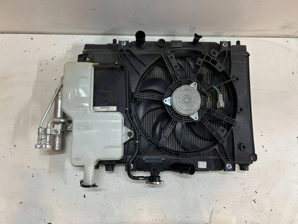 фото №10, Mazda 2 dj 14- 1.5 b skyactiv комплект радіатор wody кондиціонера вентилятор