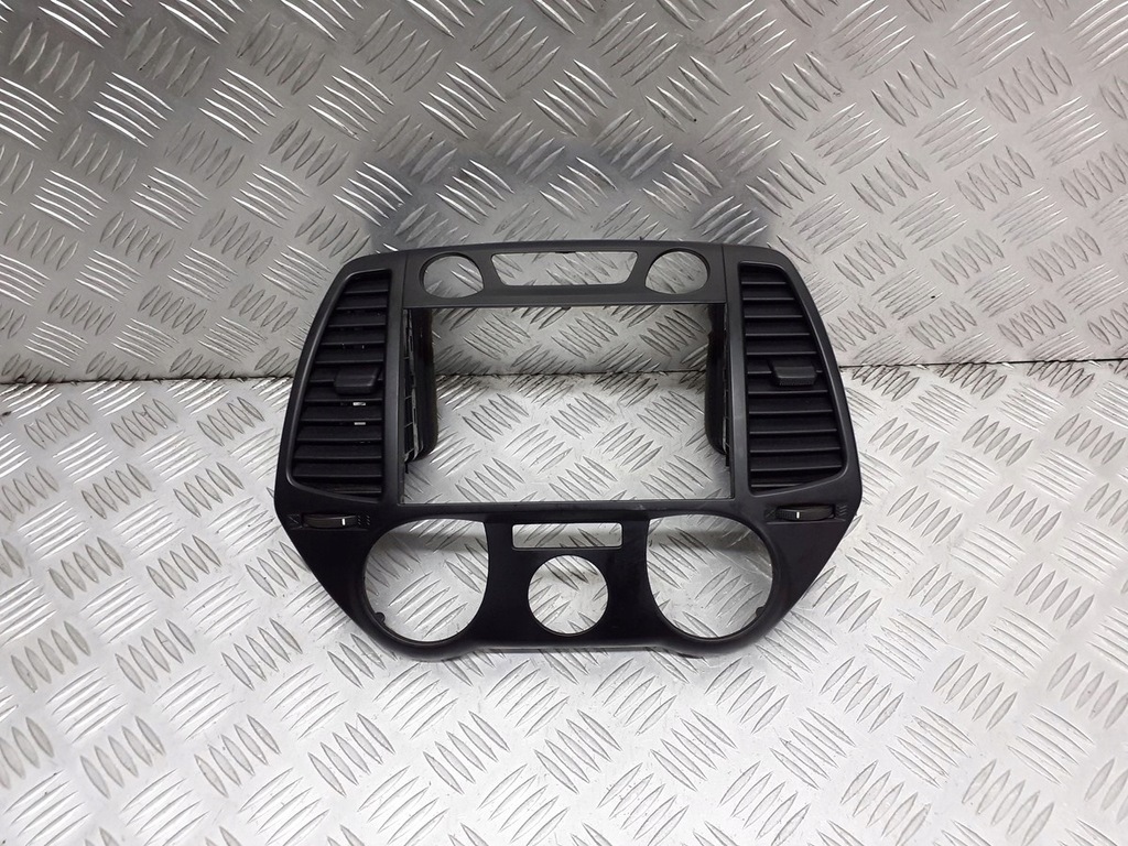 фото №1, Решётка обдув средняя hyundai i20