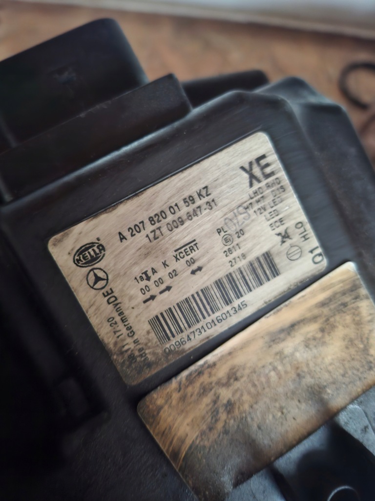 Mercedes w207 лампа tylko правая bi ксенон поворотный 1 szt 2078200159 ideał Недорого