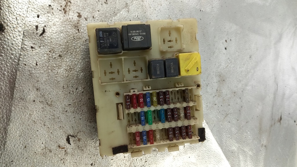 фото №1, Коробка предохранителей ford focus 99r hb