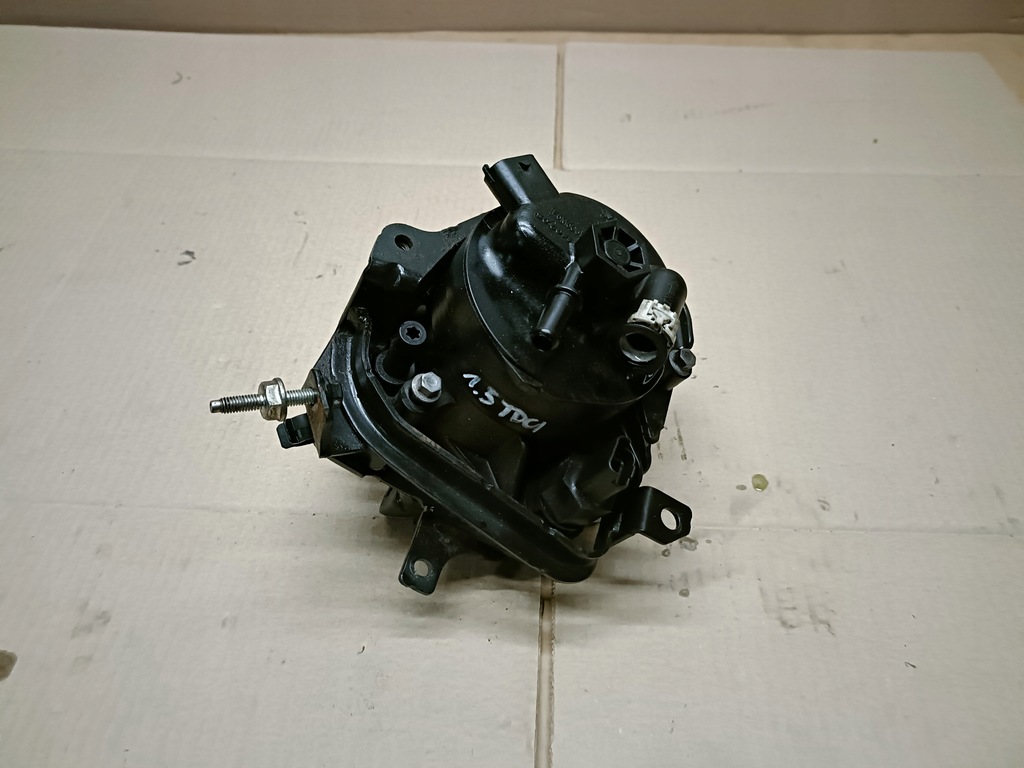 фото №1, Transit connect mk2 1.5 корпус fltra топлива