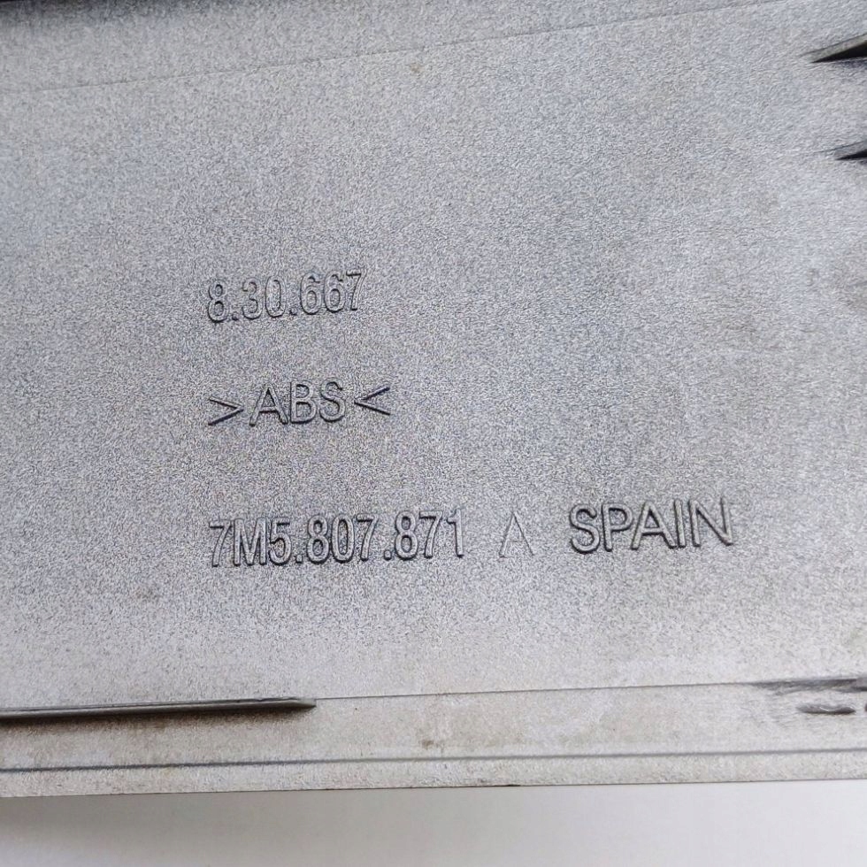 Молдинг под фара левый задний  vw sharan 1 7m5807871a nr275 с Разборки