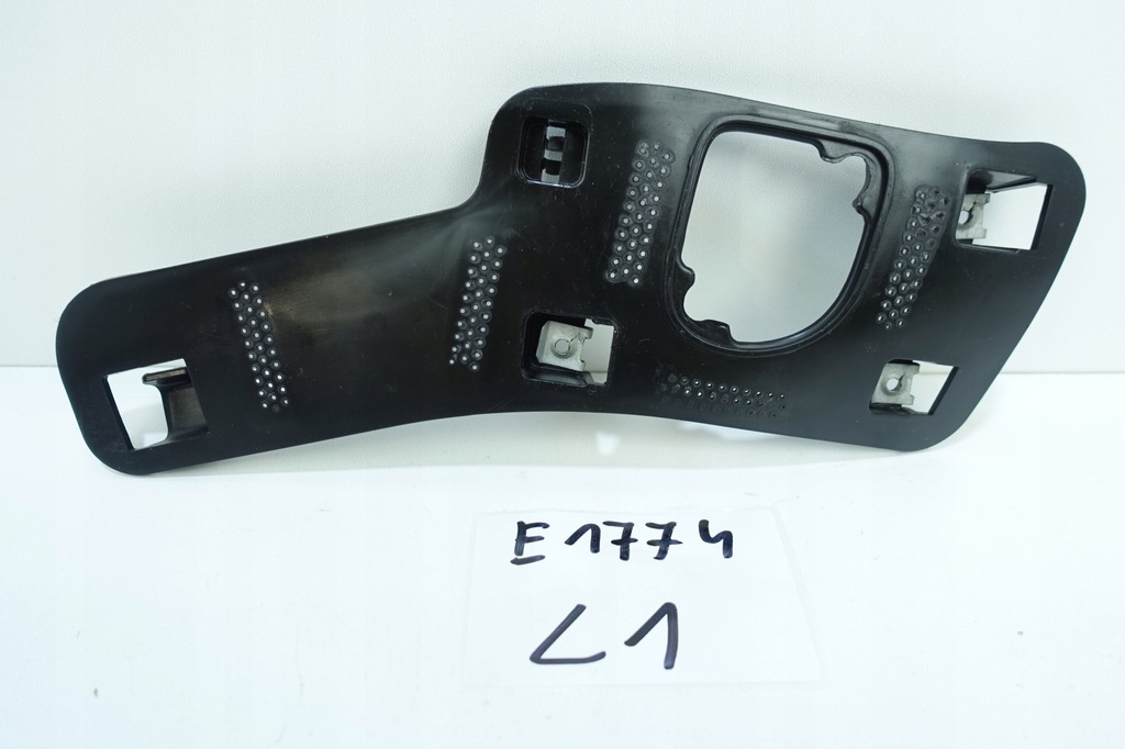 фото №1, Кронштейн розпилювача ліва alfa romeo stelvio 16-