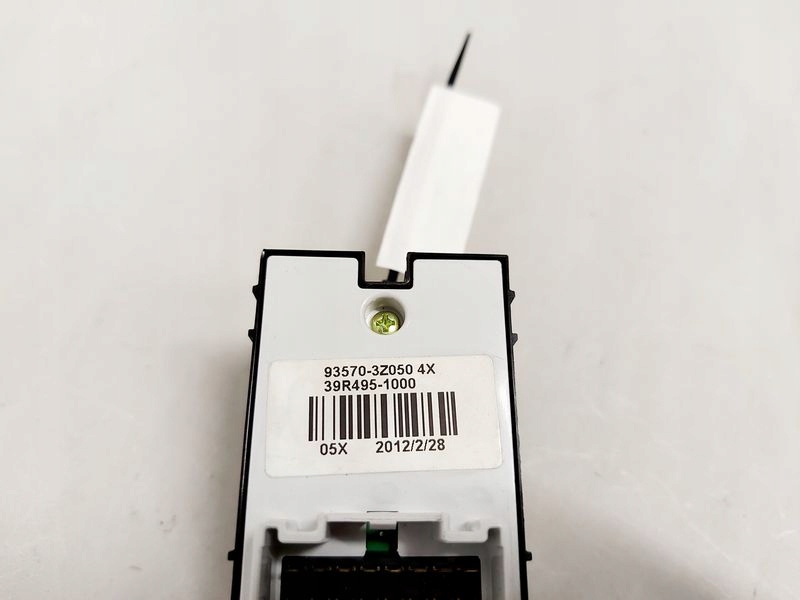 фото №7, Hyundai i40 перемикач скло кнопки панель