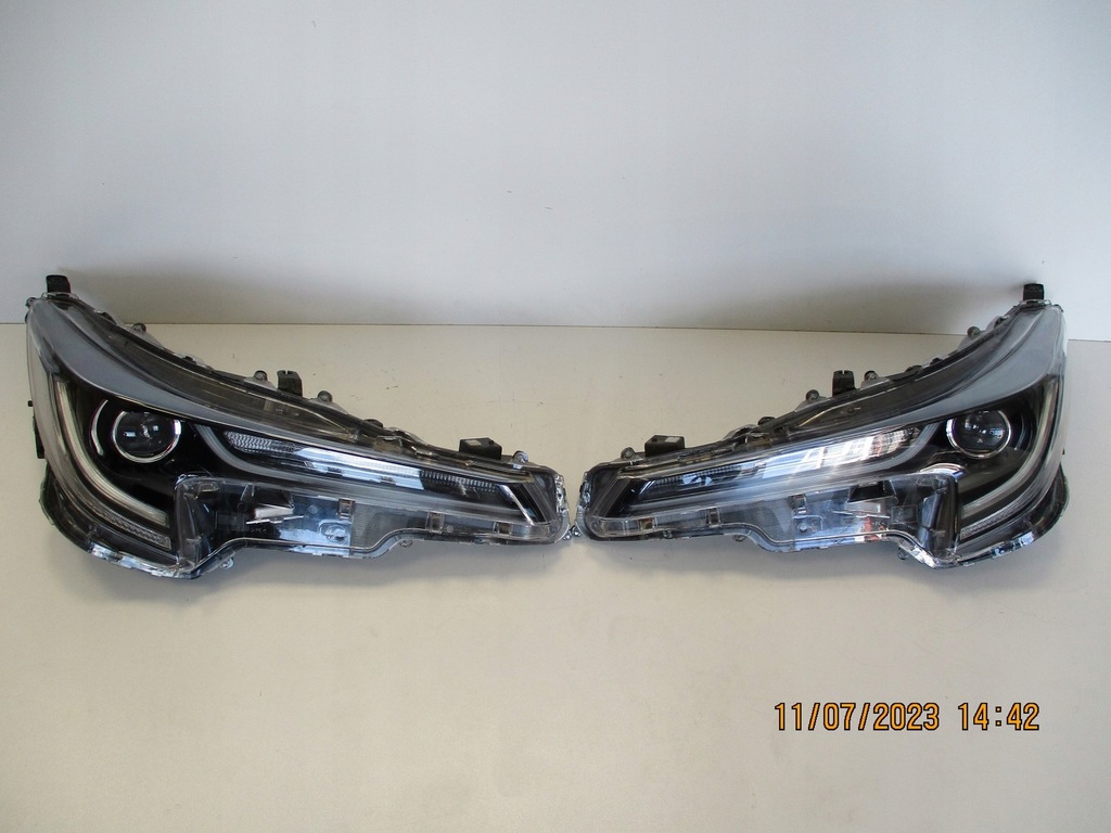 фото №1, Лампа левая toyota corolla e21 led kombi