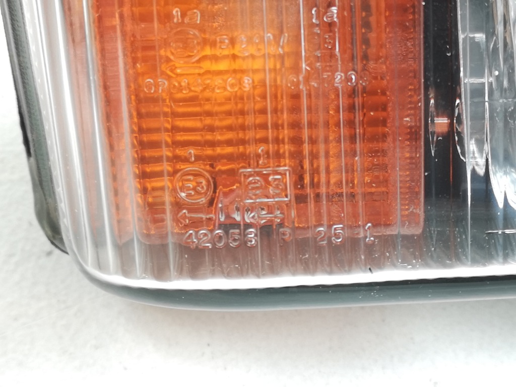 фото №7, Лампа правий перед lancia delta i hf 1979-1991 nowa magneti marelli lpa631