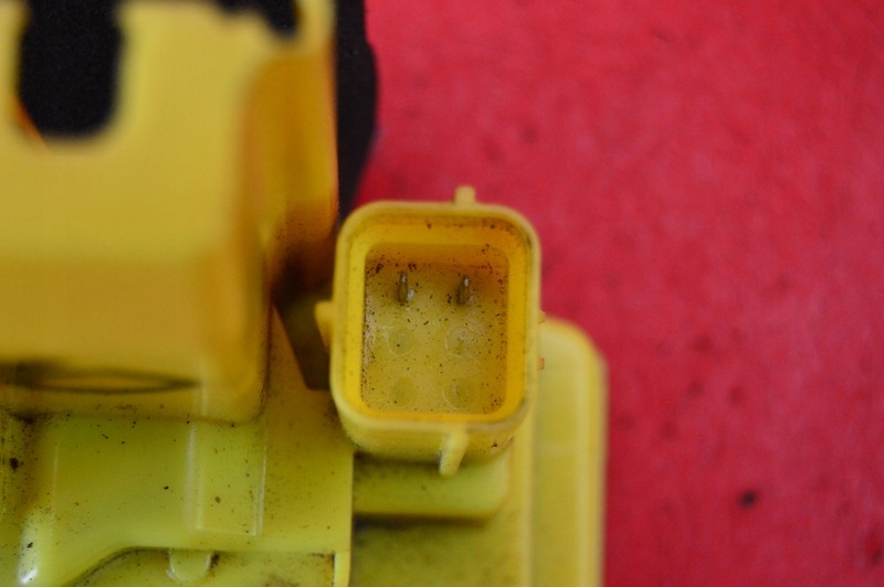 Замок дверь левый задняя задний 1365312080 citroen nemo 07-17 с Разборки