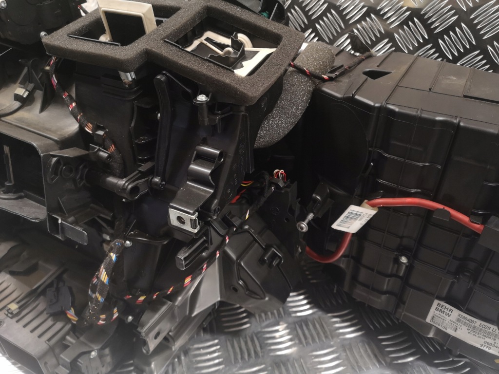 фото №8, Отопитель воздуходувка bmw f10 f11 econ 4-зона eu