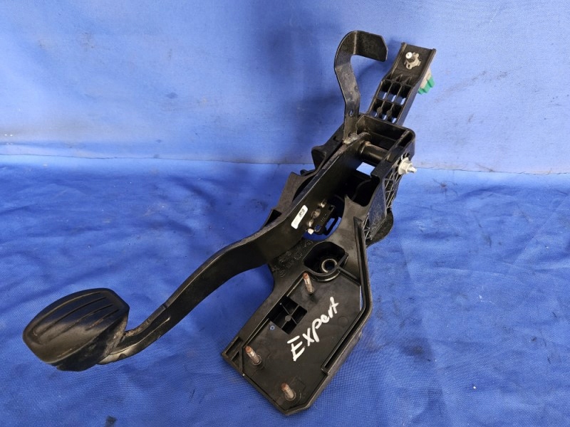 фото №1, Педаль тормоза expert iii jumpy iii proace ii 2.0 bluehdi