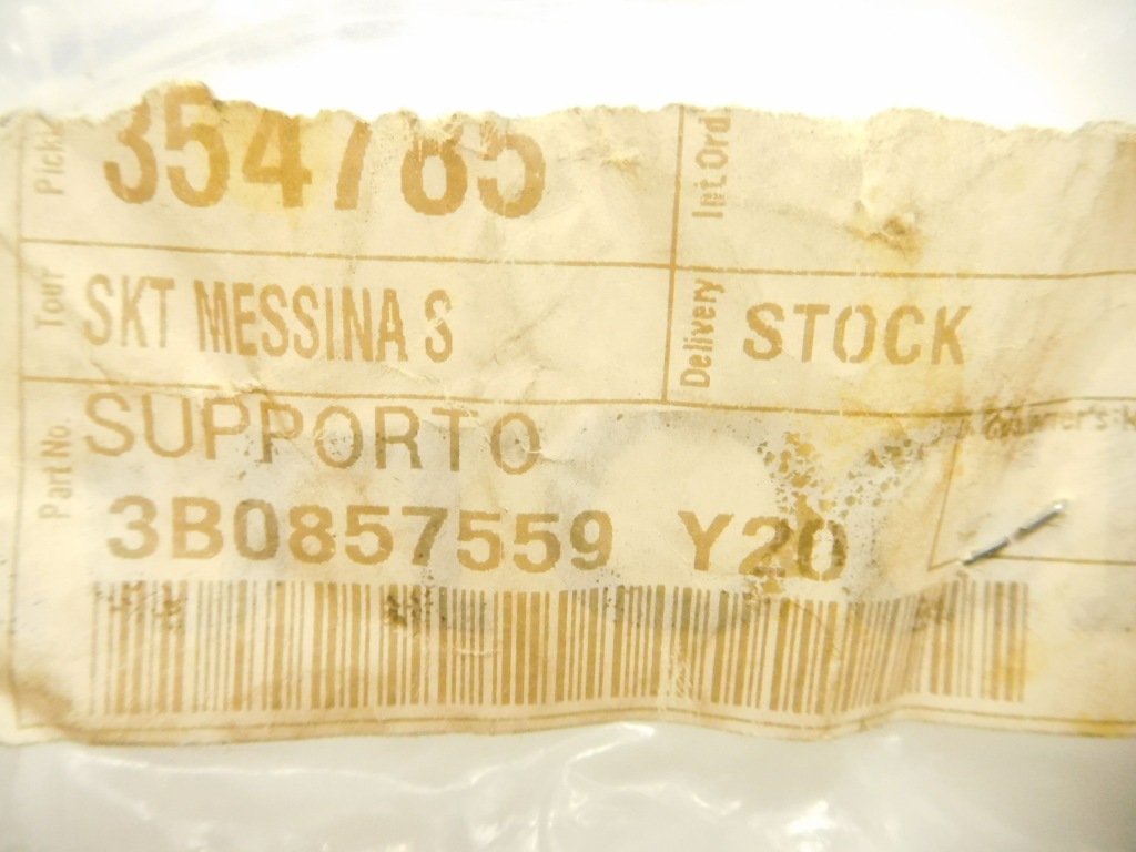 Кронштейн защита солнцезащитный vw 3b0857559 y20 с Разборки