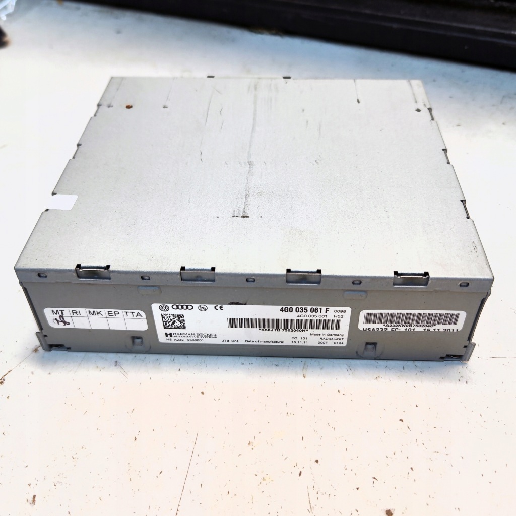 фото №1, Audi a4 b8 тюнер радіо 4g0035061f