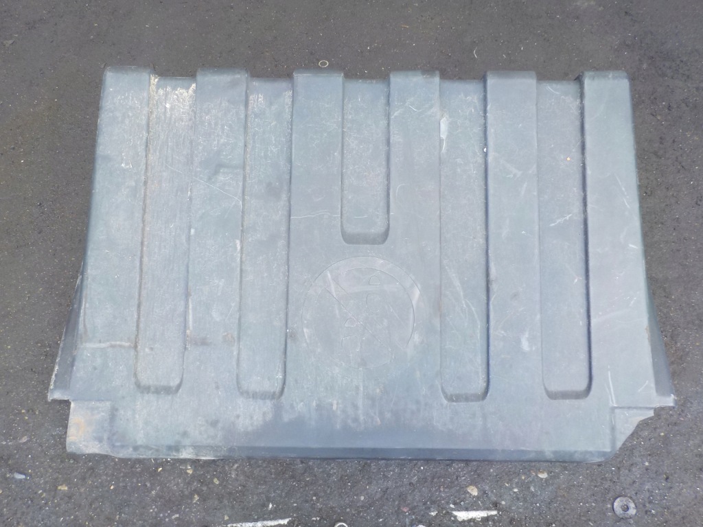 Купить Крышка боковая двигателя ,scania