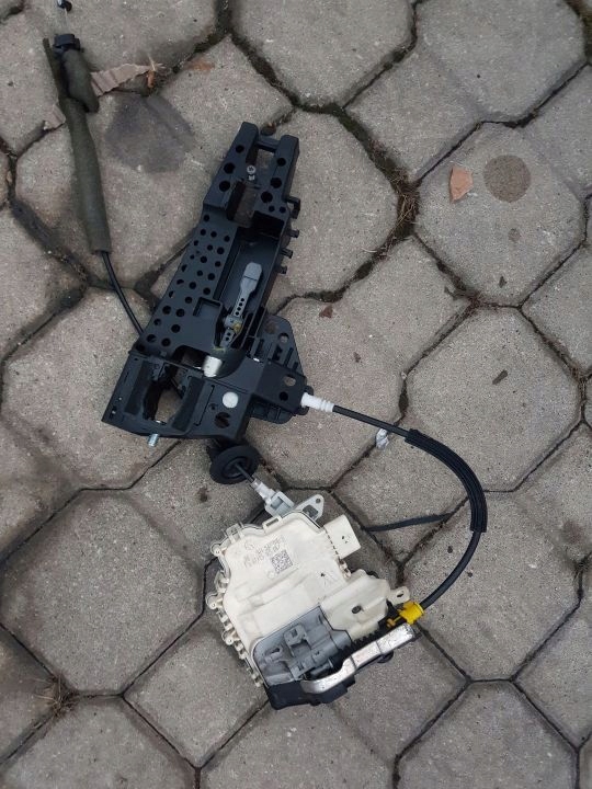 фото №1, Замок дверь перед правый audi a6 c7 8j1837016d