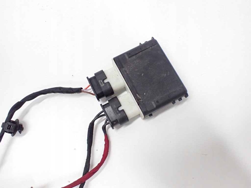 фото №7, Датчик pdc електропроводка задня модуль porsche taycan 20