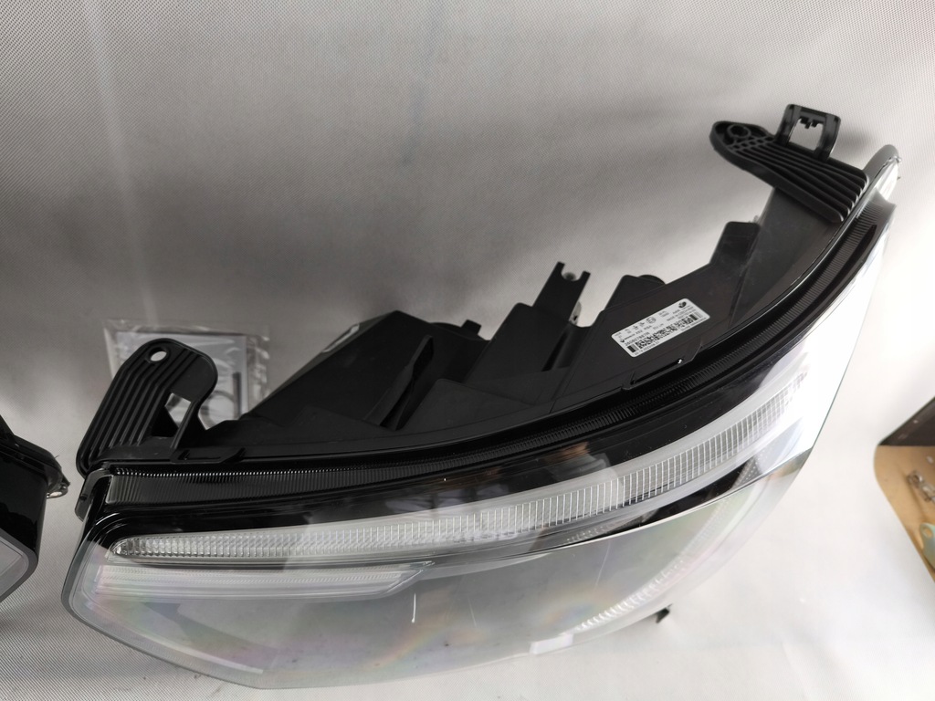 фото №10, Renault master iv лампа relektor левый правый обычная + led