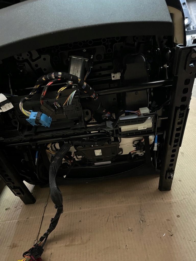 фото №7, Idealne сиденья + модули porsche cayenne 9y lift coupe 1