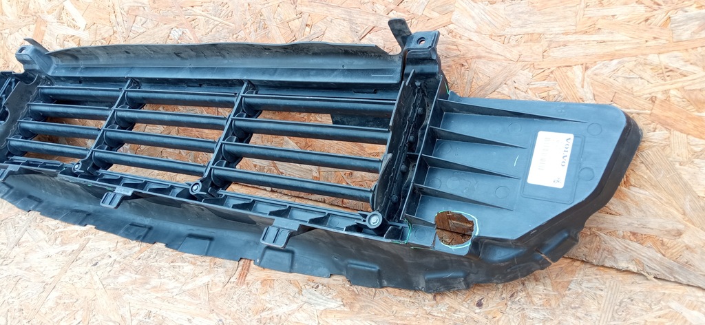 фото №9, Volvo xc40 17- воздуховод активный впуск воздуха шторка жалюзи 31455424