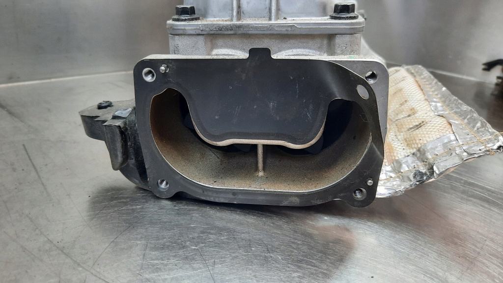 фото №7, Компрессор 31441265 31439783 volvo xc90 ii s60 iii v60 ii xc60 ii 2.0t